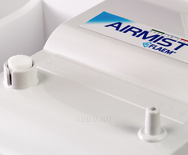 Воздушный фильтр и место подключения воздуховодной трубки у компрессорного небулайзера Flaem Nuova Airmist
